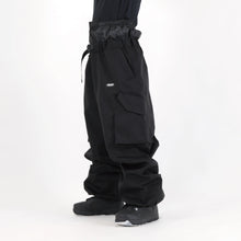 将图像阅读到画廊视图中, CARGO PANTS BLACK