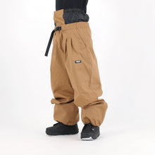 Lesen Sie das Bild in der Galerieansicht, TWOTUCK PANTS MOCA