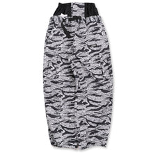 Read the image into the gallery view, CARGO PANTS TIGER CAMO.W