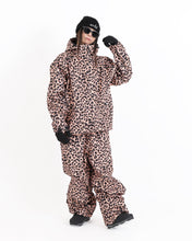 Read the image into the gallery view, REFLECTOR JACKET LEO