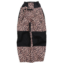 Read the image into the gallery view, DOUBLE TUCK PANTS LEO