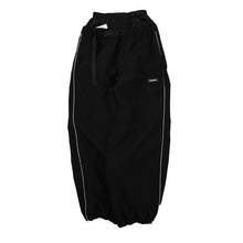 将图像阅读到画廊视图中， REFLECTOR PANTS
