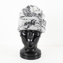 将图像阅读到画廊视图中， BEANIE GEO WHITE
