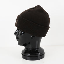 将图像阅读到画廊视图中， BEANIE D.BROWN
