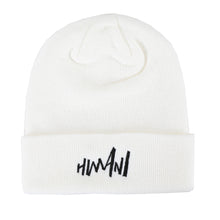 将图像阅读到画廊视图中， BEANIE WHITE
