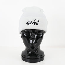 将图像阅读到画廊视图中， BEANIE WHITE
