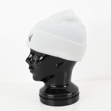 将图像阅读到画廊视图中， BEANIE WHITE
