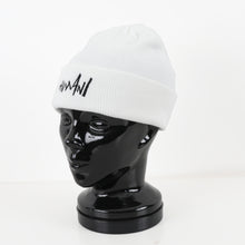 将图像阅读到画廊视图中， BEANIE WHITE
