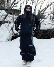 Lesen Sie das Bild in der Galerieansicht, TRUCKHOOD JACKET BLACK

