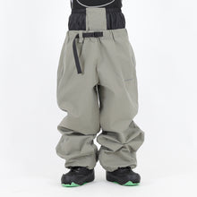 Lesen Sie das Bild in der Galerieansicht, REFLECTOR PANTS L.KHAKI
