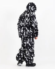 Read the image into the gallery view, MOUNTAIN JACKET GRAFFITI
