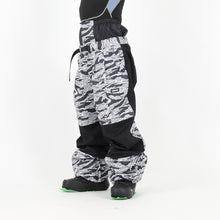 将图像阅读到画廊视图中， DOUBLE TUCK PANTS TIGER CAMO.W

